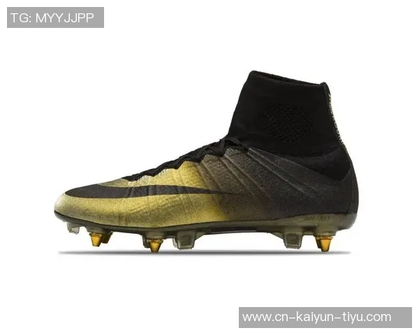 C罗穿过的足球鞋揭秘：从经典到创新的足球装备演变历程